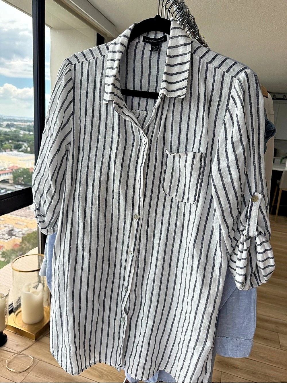 Saks Fifth Avenue Striped Button Down Shirt in White & Navy
